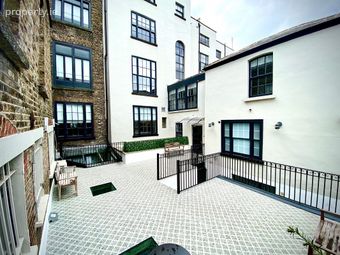 19-22 Baggot St Lower, Dublin 2