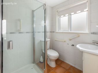 16 Ballinteer Gardens, Dublin 16, Ballinteer, Dublin 16 - Image 5