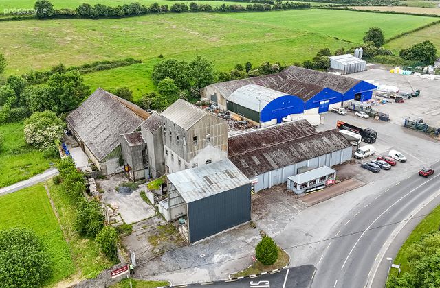 Kilkenny Road, Bennettsbridge, Co. Kilkenny, Bennettsbridge, Co. Kilkenny - Click to view photos