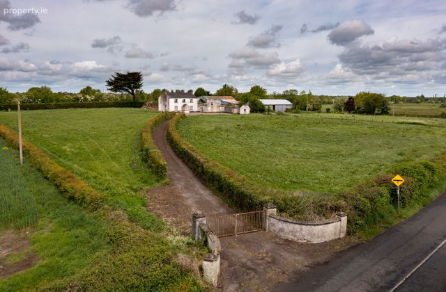 Graigue House, Mountmellick, Co. Laois - Click to view photos