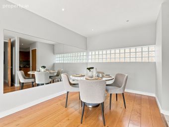 19 Hanover Quarter, Grand Canal Dock, Dublin 2 - Image 4