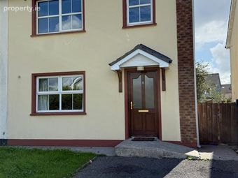 6 Castle Court, Ballaghaderreen, Co. Roscommon, Ballaghaderreen, Co. Roscommon