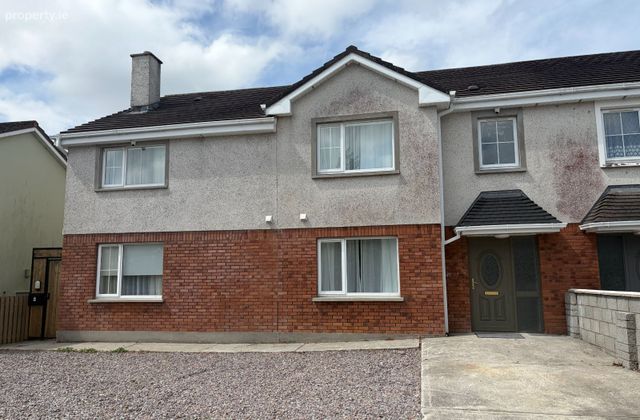 32 Racecourse Heights, Tralee, Tralee, Co. Kerry - Click to view photos