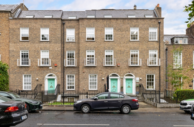11/12 Warrington Place, Dublin 2, Dublin 2 - Click to view photos