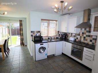 9 The Drive, Martello Village, Drogheda, Co. Louth - Image 5