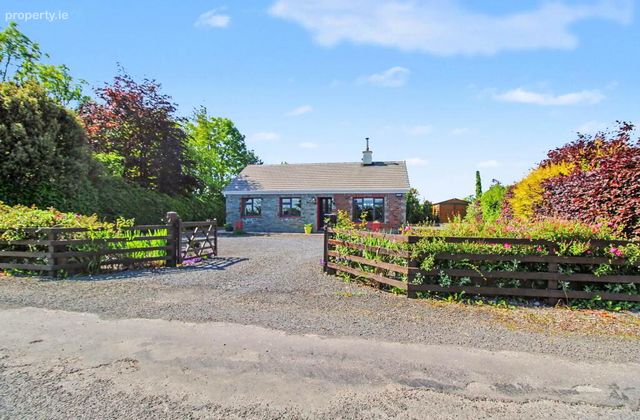 Killeen, Borrisokane, Nenagh, Co. Tipperary, Borrisokane, Co. Tipperary - Click to view photos