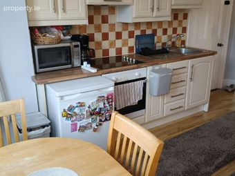 Iona Crescent, Dublin 9, Drumcondra, Dublin 9 - Image 4