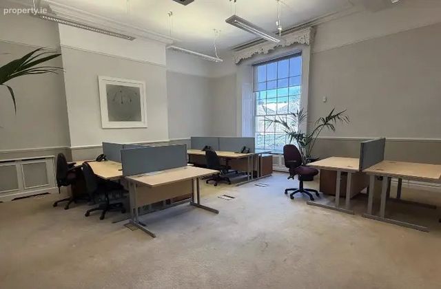 Fitzwilliam Square West, Dublin 2 - Click to view photos