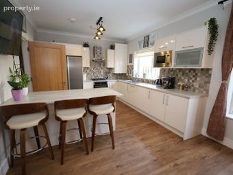 54 The Park, Janeville, Carrigaline, Co. Cork - Image 3