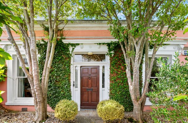 28 Sandycove Avenue West, Sandycove, Sandycove, Co. Dublin - Click to view photos