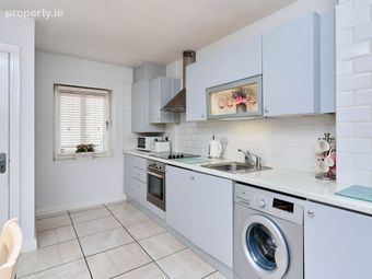 30 Erris Square, Waterville, Dublin 15, Co. Dublin, Ballycoolin, Dublin 15 - Image 5