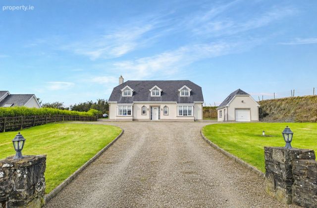 Slaveen, Ennis, Co Clare, Ennis, Co. Clare - Click to view photos