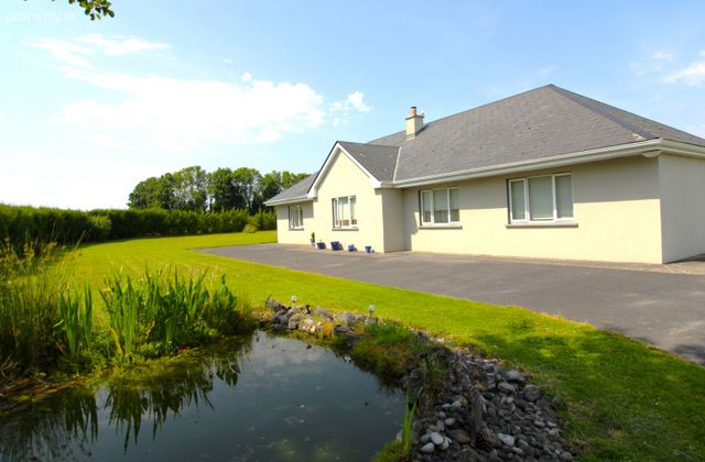 Blackrock, Peterswell, Ardrahan, Co. Galway - Click to view photos