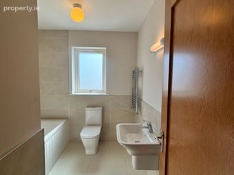 2 Heather Grove, Janeville, Carrigaline, Co. Cork