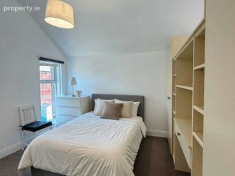Apartment 5, 102/103, Leeson Street Lower, Dublin 2 - Image 4