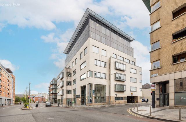 Guild Building, Cork Street, Dublin 8 - Click to view photos