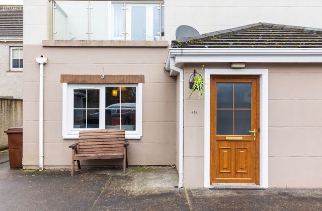 45a Elm Grove, Gort An Oir, Castlemartyr, Co. Cork - Click to view photos