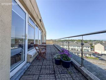 35 Radharc An Chlair, Grattan Road, Salthill, Galway, Salthill, Co. Galway - Image 3