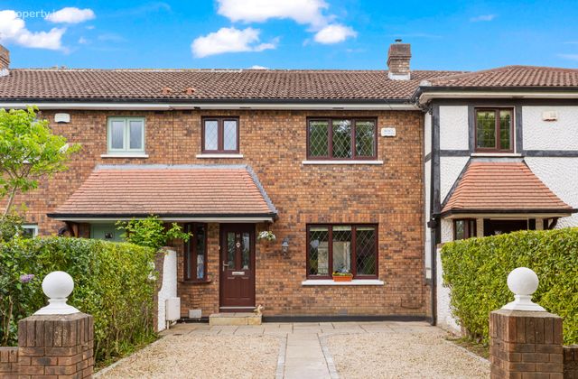 37 Tudor Lawns, Foxrock, Dublin 18, Foxrock, Dublin 18 - Click to view photos
