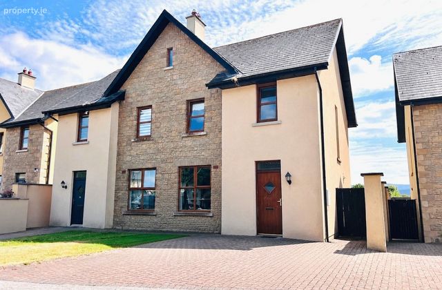 31 Springfield Grove, Rossmore Village, Reddan's Walk, Co. Tipperary - Click to view photos