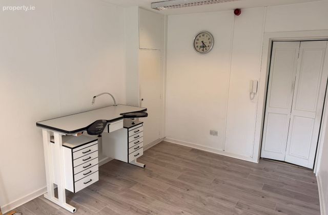 Office Room, Dublin Road, Main Street, Leixlip, Co. Kildare - Click to view photos
