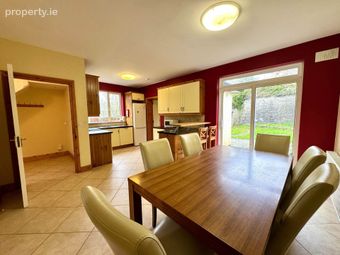 8 Longfield Avenue, Clonmel, Co. Tipperary, Clonmel, Co. Tipperary - Image 5
