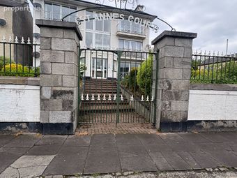 Apartment 8, Saint Anne's Court, Anne Street, Dundalk, Co. Louth