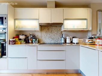 4 Sheil's Court, Main Street, Rathcoole, Co. Dublin - Image 3