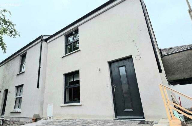 3 Brewery House, 56 Main Street, Midleton, Co. Cork - Click to view photos