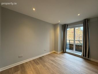 4 Lansdowne Village, Sandymount, Sandymount, Dublin 4 - Image 2