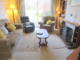 32 Saint Patrick's Road, Clondalkin, Dublin 22 - Image 5