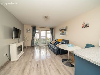 12 Davis Court, Inchicore, Dublin 8 - Image 2