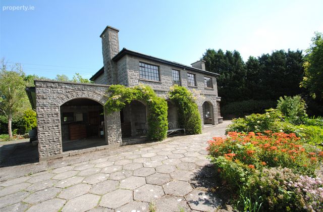 Laburnum House, Air Hill, Roscrea, Co Tipperary, Roscrea, Co. Tipperary - Click to view photos