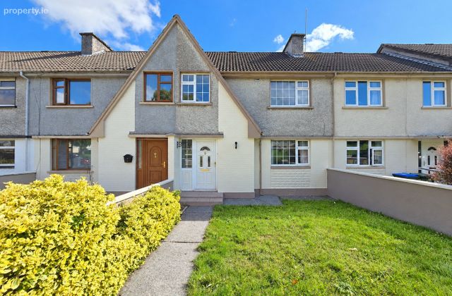 5 Dalcassian Park, Turnpike, Ennis, Co. Clare, Ennis, Co. Clare - Click to view photos
