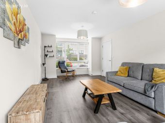 1 Diswellstown Place, Hamilton Park, Carpenterstown, Dublin 15 - Image 4