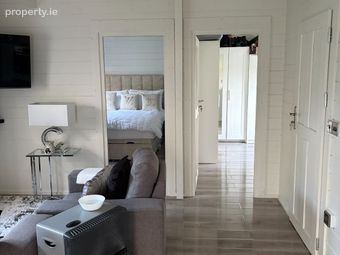 19 Oakwood Grove, Clondalkin Dublin 22, Clondalkin, Dublin 22 - Image 5