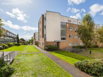 Apartment 110, Griffith Hall, Drumcondra, Dublin 9 - Image 2