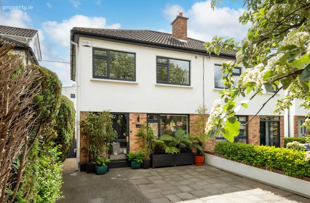 3 Roebuck Downs, Clonskeagh, Dublin 14 - Click to view photos