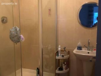 (cozy Room From 13th June Till 25th August Juliet Square, Saint Edmunds Park, Lucan (Shared apartment ), Dublin 20
