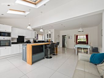 82 Laraghcon, Lucan, Co Dublin, Lucan, Co. Dublin - Image 5
