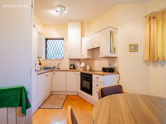 Apartment 10, Morehampton Mews, Donnybrook, Dublin 4 - Image 4