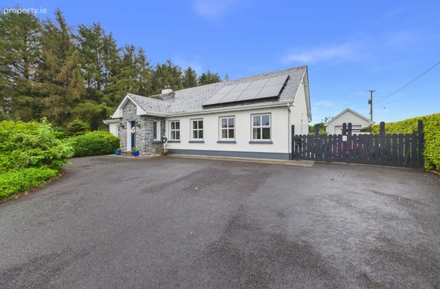 Corrafaireen, Monivea, Co. Galway - Click to view photos