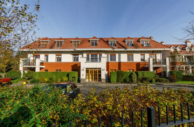 8 Cairnbrook Hall, Glenamuck Road, Carrickmines, Dublin 18, Carrickmines, Dublin 18 - Click to view photos