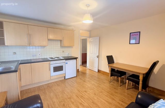 Howth Road, Clontarf, Dublin 3 - Click to view photos