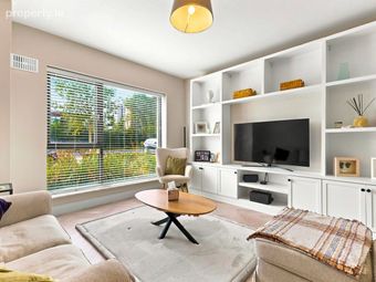 11 Rowan Walk, Kilcarbery, Co. Dublin - Image 2