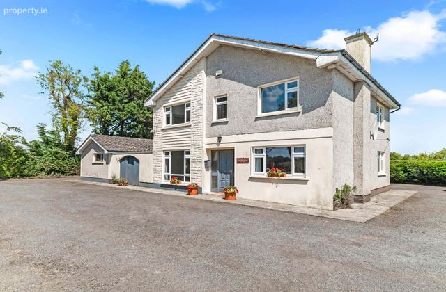 Carnisle, Kildalkey, Co Meath, Kildalkey, Co. Meath - Click to view photos