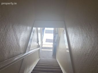 5 Finbarr Terrace, Magheross Road, Carrickmacross, Co. Monaghan - Image 4