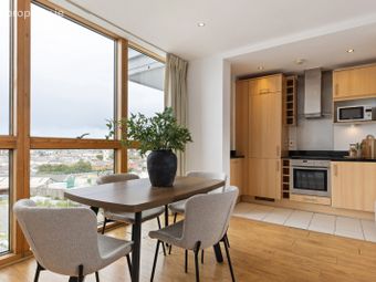17 Pakenham House, Spencer Dock, Dublin 1, Dublin 1 - Image 2