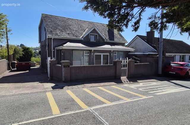 Glenmartin Cottage, Church Bay, Myrtleville, Co. Cork - Click to view photos