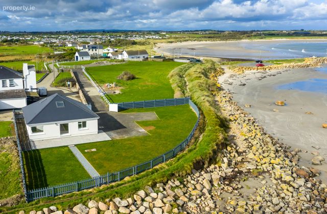 Tuscar Cottage, Carne, Carne, Co. Wexford - Click to view photos